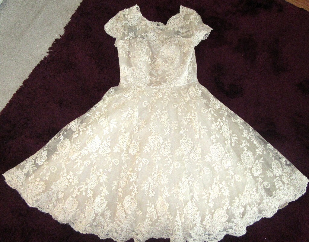 Size 14 Vintage Dresses
